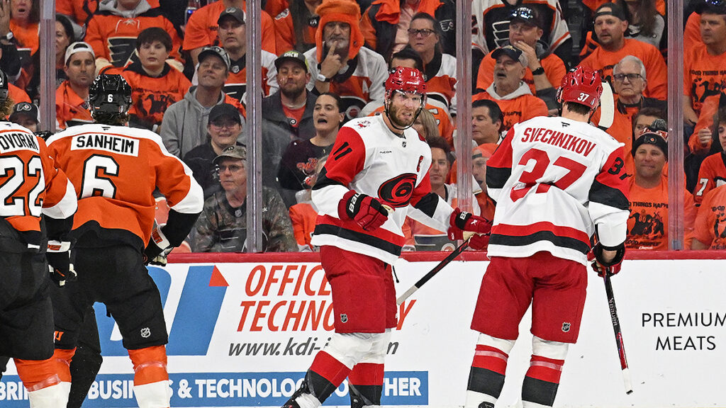 Flyers can’t solve Hurricanes, fall into 3-0 second-round series hole