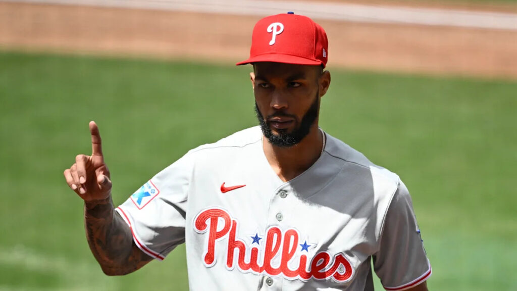 Sánchez sets Phillies franchise record by extending scoreless streak to 44 2/3 innings in 3-0 win