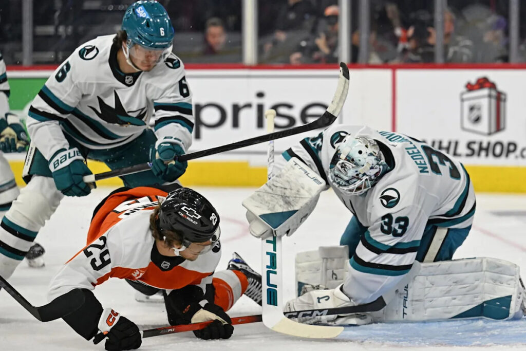 Injured Flyers Duo Never Came Close to Return for NHL Playoffs
