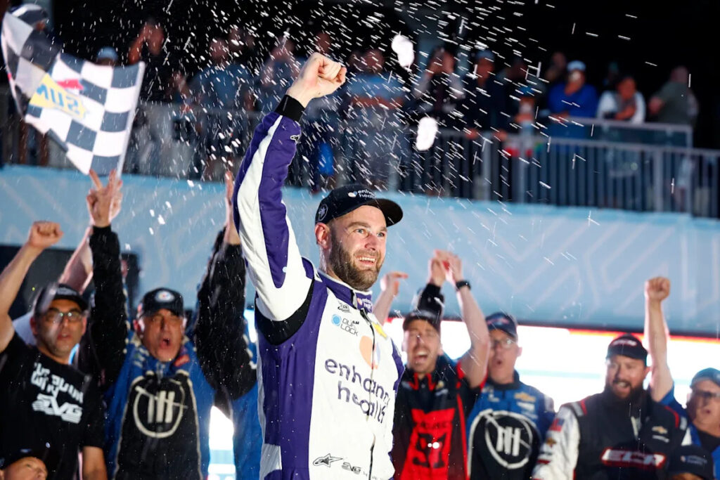 2 NASCAR Legends Explain the Shane van Gisbergen Advantage Cup Drivers Still Can’t Match