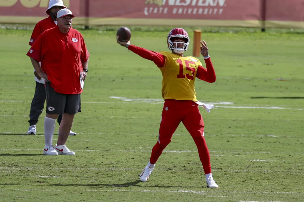 In this week’s ‘Reacts’ poll, Chiefs fans see WR as most likely signing In this week’s ‘Reacts’ poll, Chiefs fans see WR as most likely signing