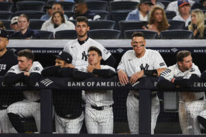 Yankees sleepwalk to shutout at against Blue Jays’ bullpen, settle for series split Yankees sleepwalk to shutout at against Blue Jays’ bullpen, settle for series split