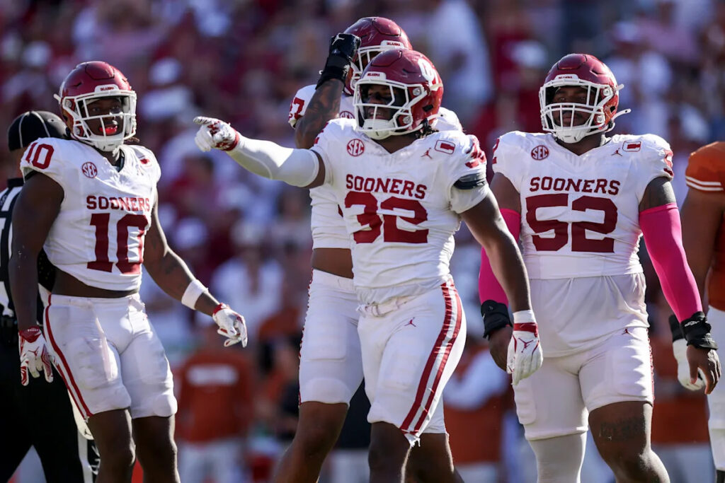 Chiefs sign second-round pick, edge rusher R Mason Thomas
