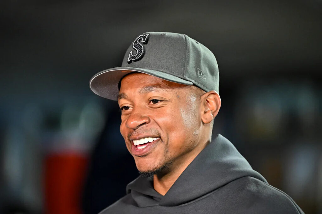 Former Celtics guard Isaiah Thomas reportedly re-joining team as a scout
