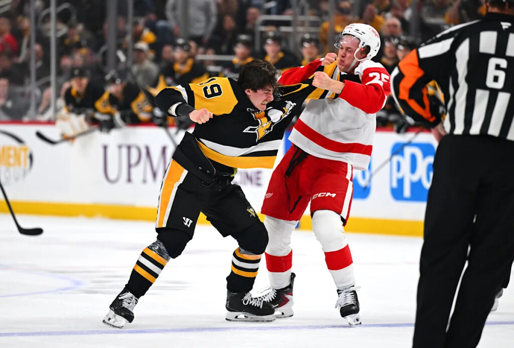 Penguins re-sign Connor Dewar and Ilya Solovyov
