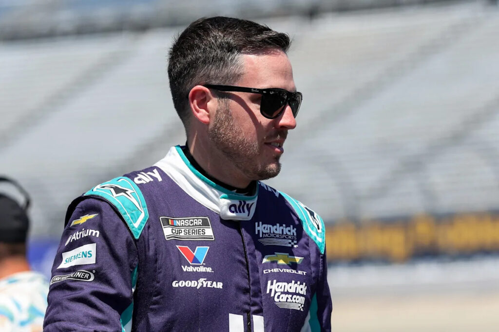 Alex Bowman linked to suprising NASCAR Cup Series team for 2027