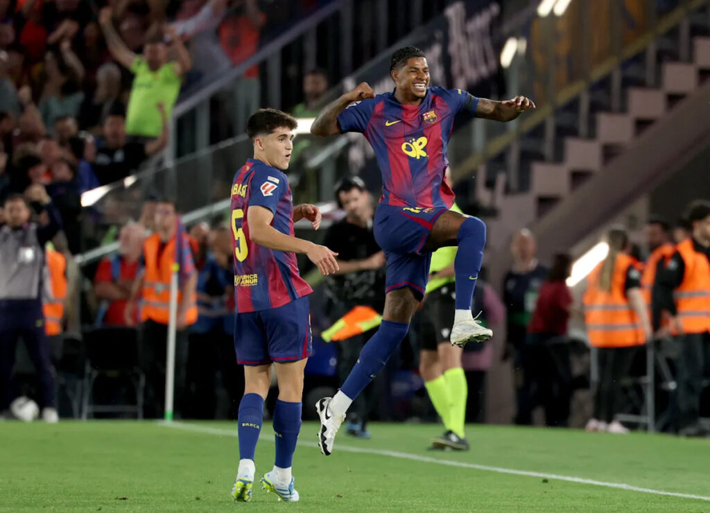 Rashford ends long Clásico wait in stunning style as Barça close in 🔥 Rashford ends long Clásico wait in stunning style as Barça close in 🔥