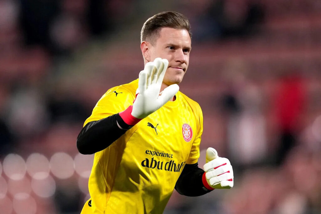 Exit route blocked for Barcelona goalkeeper facing an uncertain future at the club Exit route blocked for Barcelona goalkeeper facing an uncertain future at the club