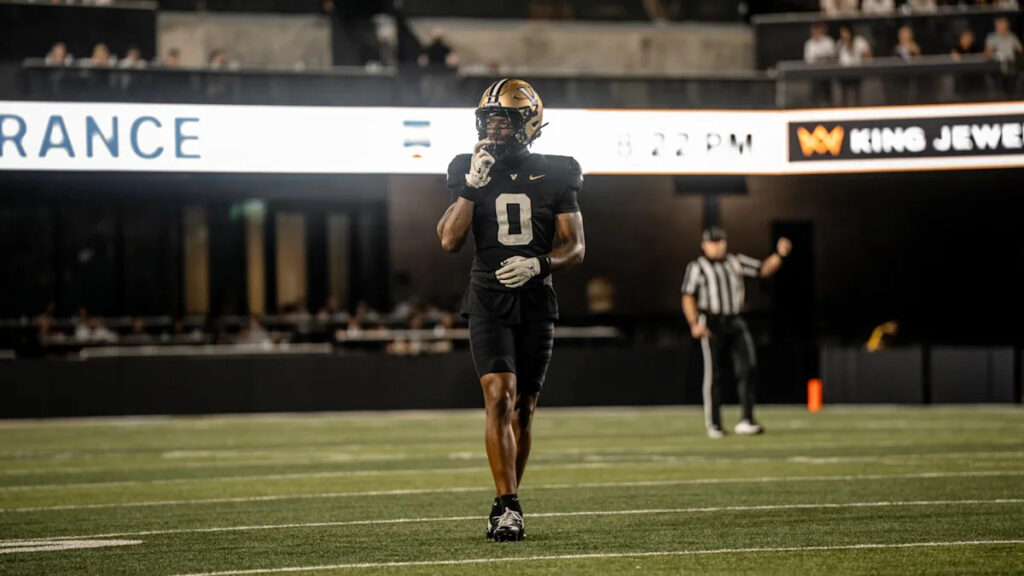Packers sign Marlon Jones, undrafted cornerback who battled cancer in college Packers sign Marlon Jones, undrafted cornerback who battled cancer in college
