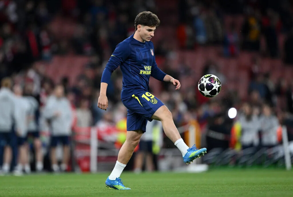 Report – The shirt number Julian Alvarez will likely wear if he joins Barcelona