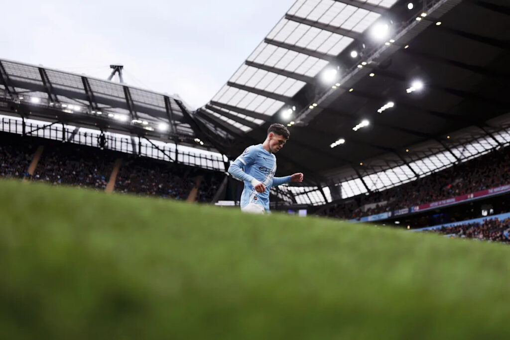 Phil Foden ends slump with stunning back-heel assist 🤩