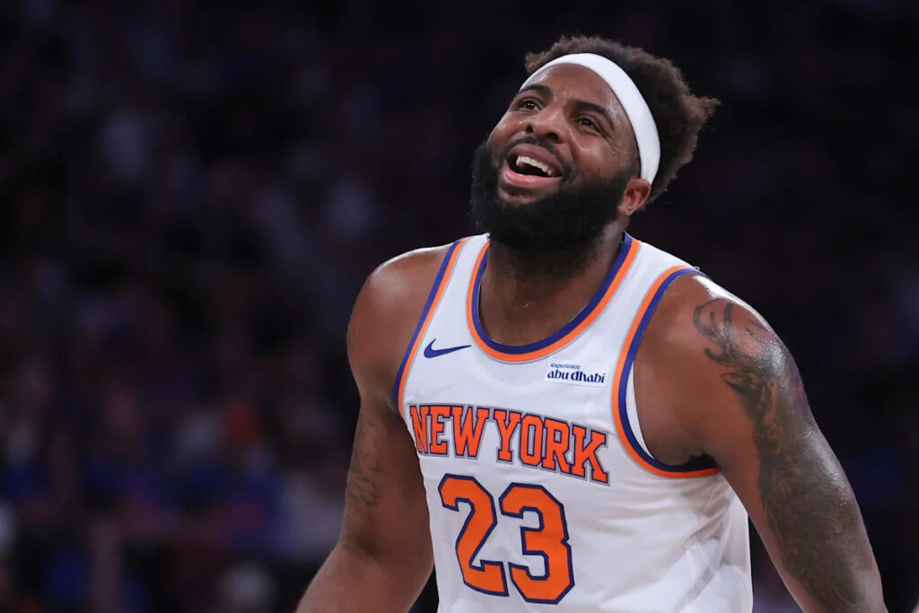 Knicks’ Robinson works out at practice, status for Game 1 uncertain