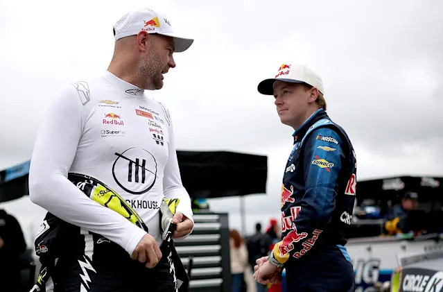 Shane van Gisbergen, Trackhouse Racing; Connor Zilisch, Trackhouse Racing