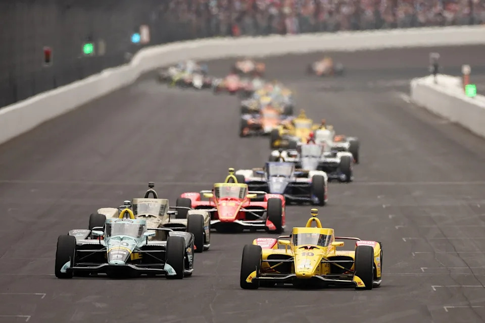Alex Palou, Chip Ganassi Racing Honda, Alexander Rossi, Ed Carpenter Racing Chevrolet
