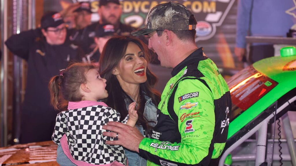 Kyle Busch’s Daughter Has Touching Daily Routine To Remember Her Dad
