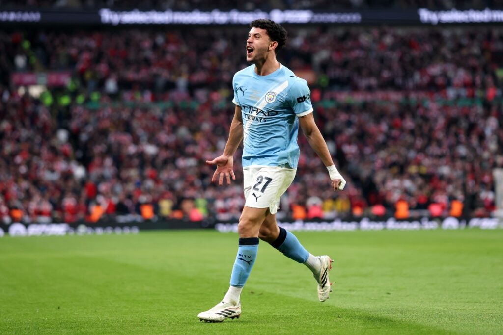 A plan has emerged about the type of right-back Manchester City are targeting