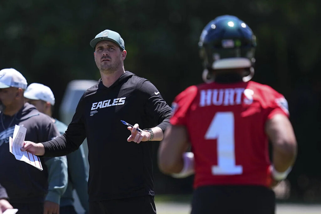 Eagles News: Jordan Mailata says Sean Mannion is an “evil genius”
