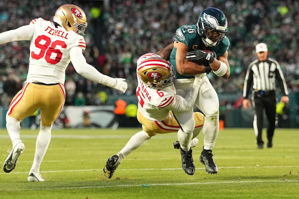 49ers News: Attack your Monday like Malik Mustapha attacks the ball 49ers News: Attack your Monday like Malik Mustapha attacks the ball
