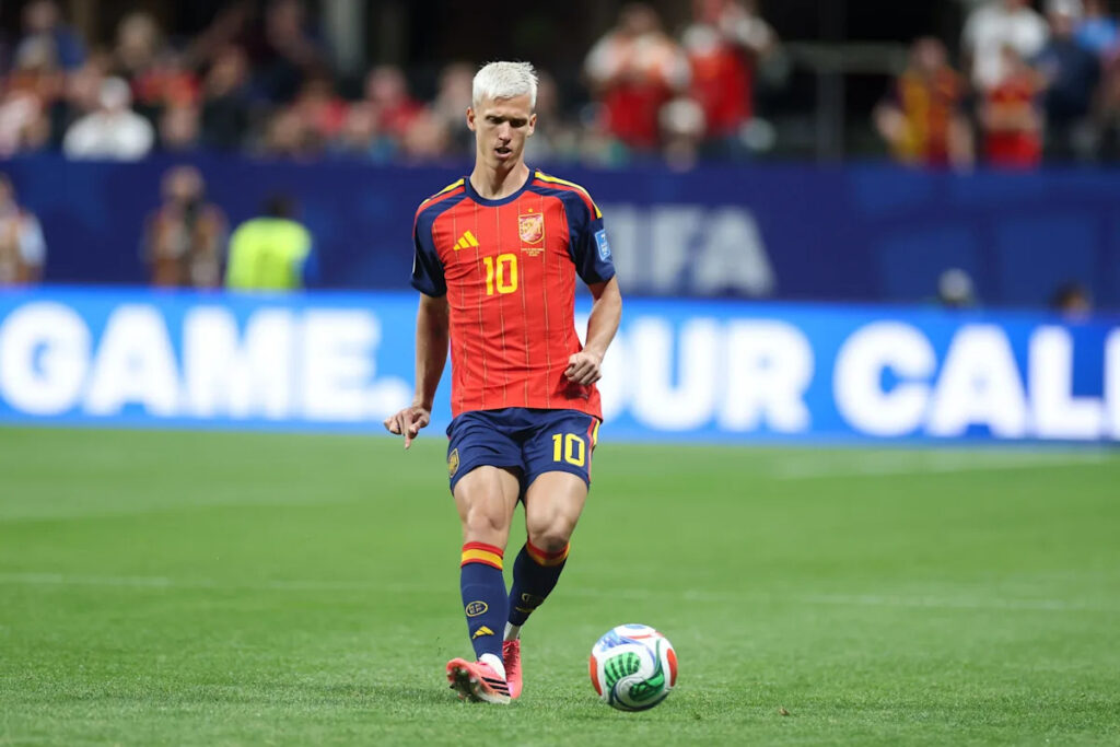 Arsenal Have Set Their Sights On This Barcelona Playmaker: Should Arteta Get Him On Board?