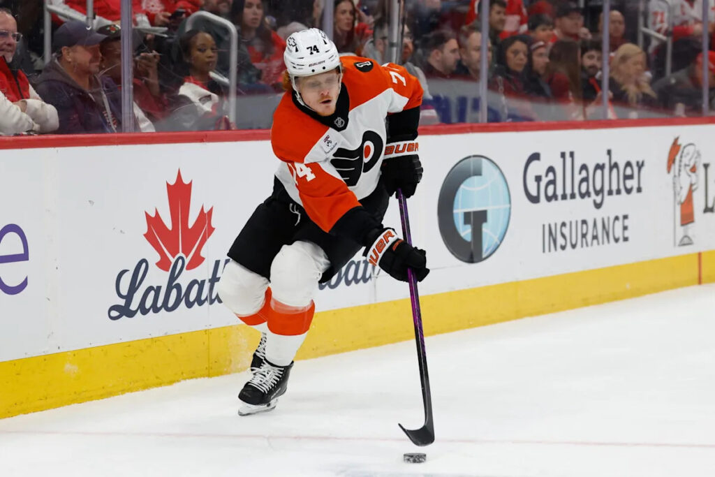 Flyers Star Winger Makes NHL Insider’s New Trade Board