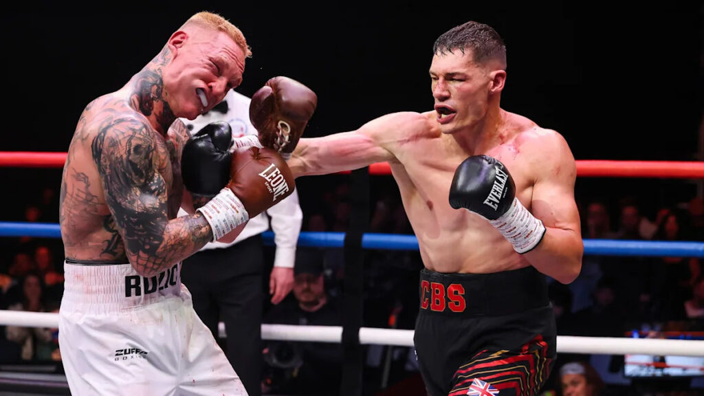 Billam-Smith stops Rozicki in Zuffa Boxing’s UK debut Billam-Smith stops Rozicki in Zuffa Boxing’s UK debut