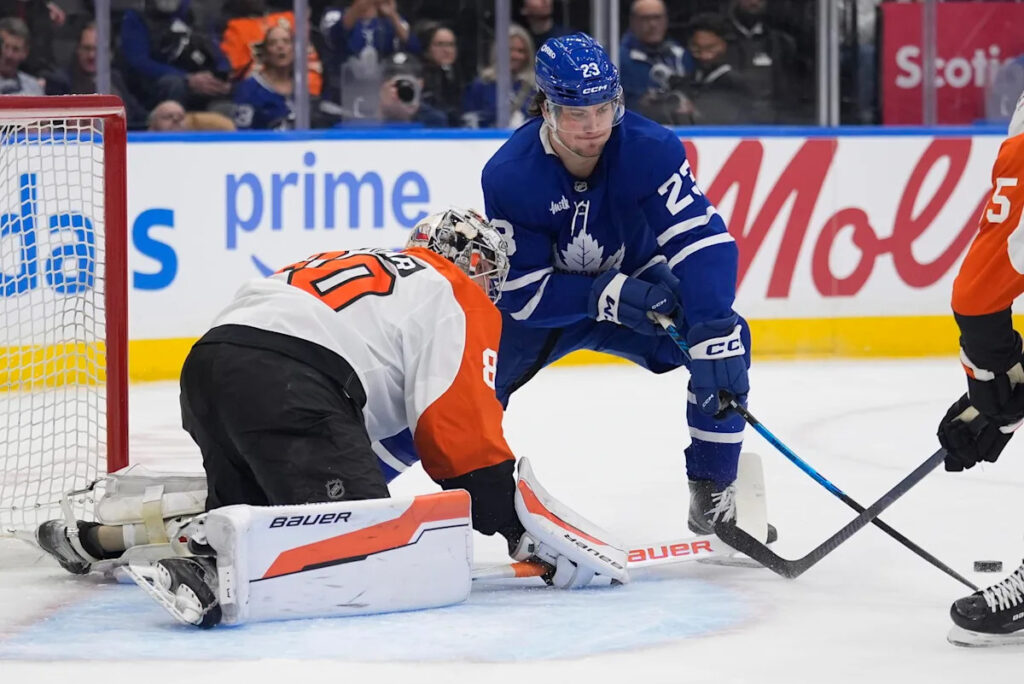 3 Flyers Trade Alternatives to Brady Tkachuk