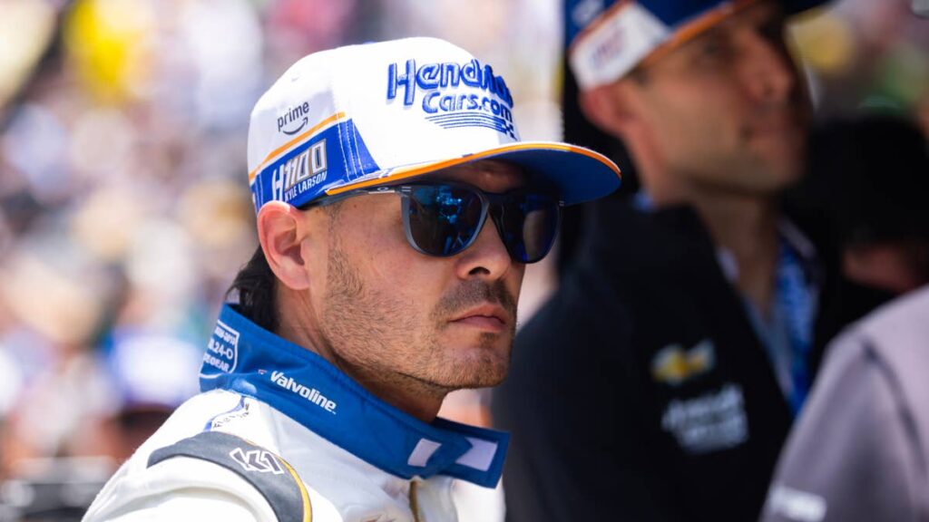 NASCAR Star Kyle Larson Made Generous Donation To Kyle Busch’s Family NASCAR Star Kyle Larson Made Generous Donation To Kyle Busch’s Family