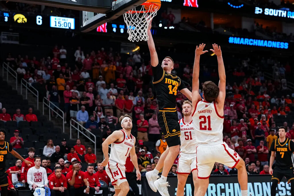 NBA Draft Preview: Bennett Stirtz NBA Draft Preview: Bennett Stirtz