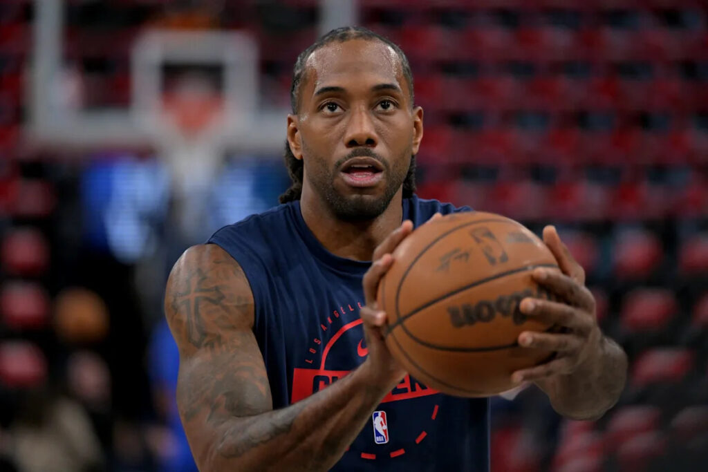 Clippers trade Kawhi Leonard back to Raptors in franchise-shifting deal