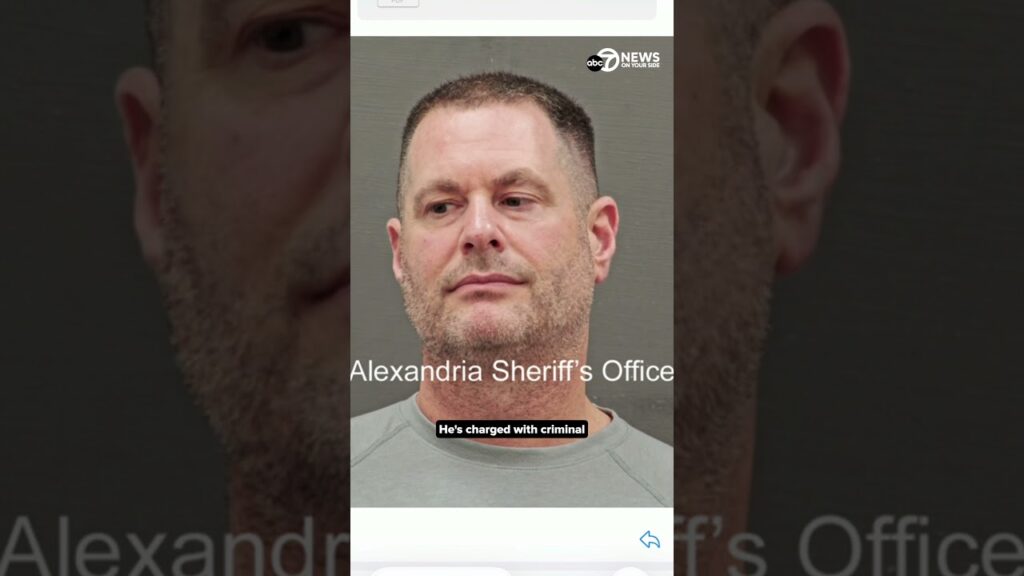 Ex-CIA official charged with stealing millions of dollars in gold bars US government