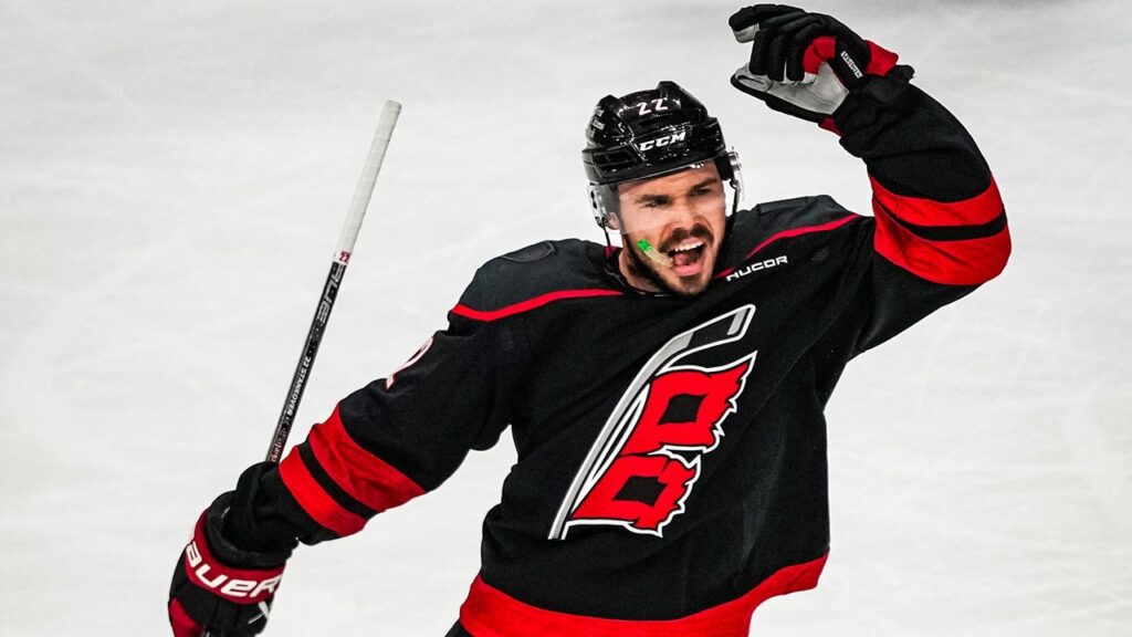 Canes SURGE to make it 3-0 in Game 5!