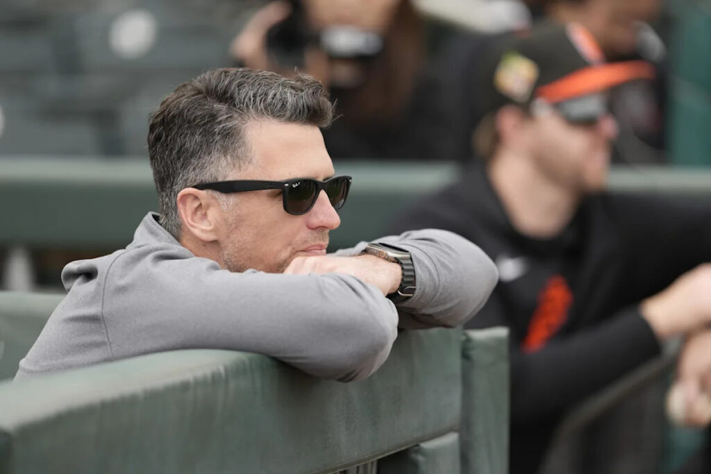 Giants Reacts fan survey: How has Buster Posey performed?