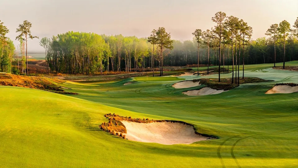 /content/dam/images/golfdigest/fullset/2023/1/Broomsedge_April26'_CarolinaPinesCreative-03.jpg