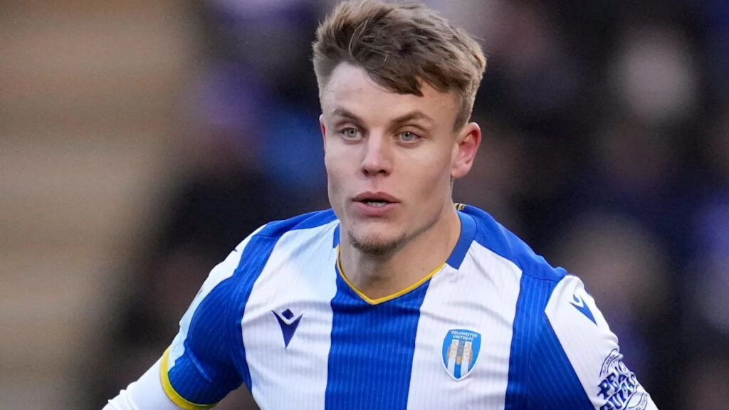 Gillingham sign Oxford striker Goodwin