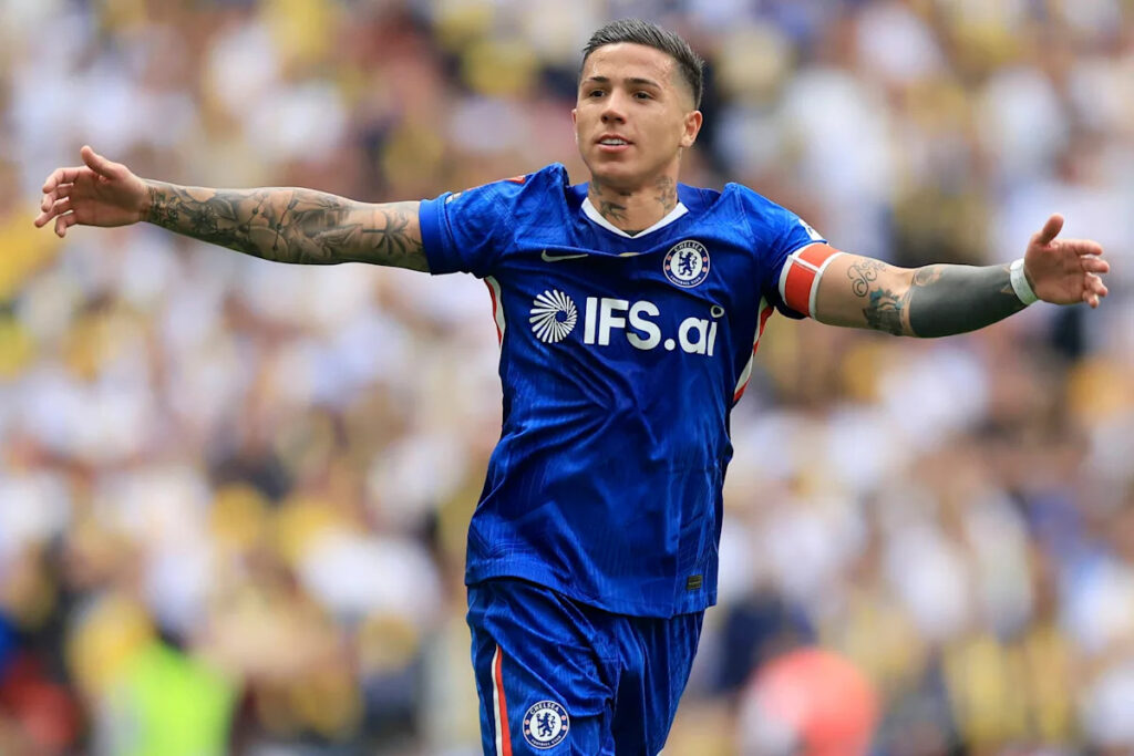 Journalist: Chelsea await Real Madrid approach as £120m transfer battle commences Journalist: Chelsea await Real Madrid approach as £120m transfer battle commences
