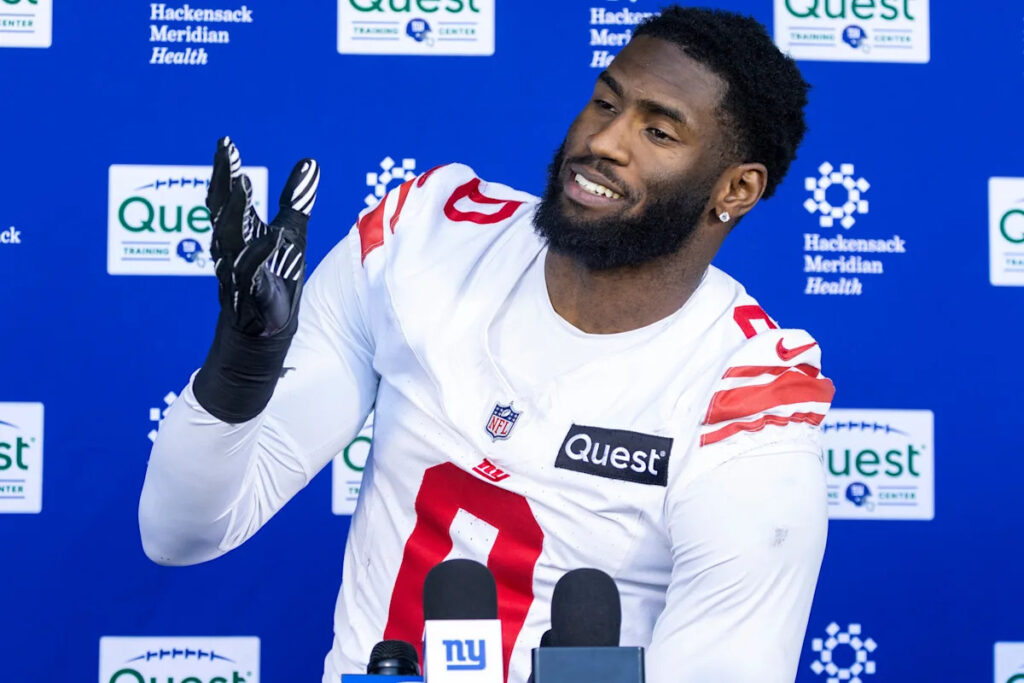 Brian Burns already feels ‘different’ about these Giants in quest for first winning season Brian Burns already feels ‘different’ about these Giants in quest for first winning season
