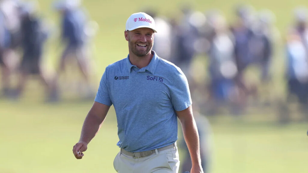 Wyndham Clark, past champs among those smiling after long day at soft Shinnecock