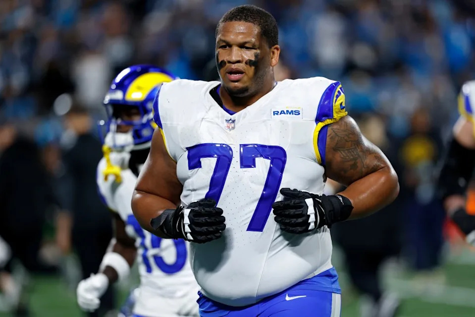 Los Angeles Rams offensive tackle Alaric Jackson (77) looks on during the NFC Wildcard playoff Icon Sportswire via Getty Images