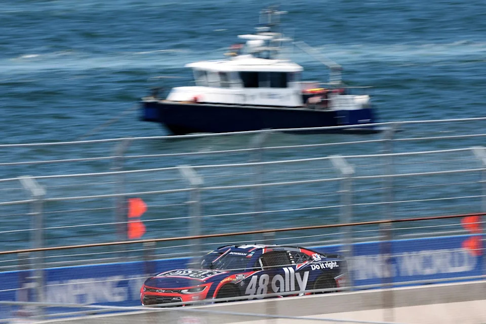 Alex Bowman, Hendrick Motorsports
