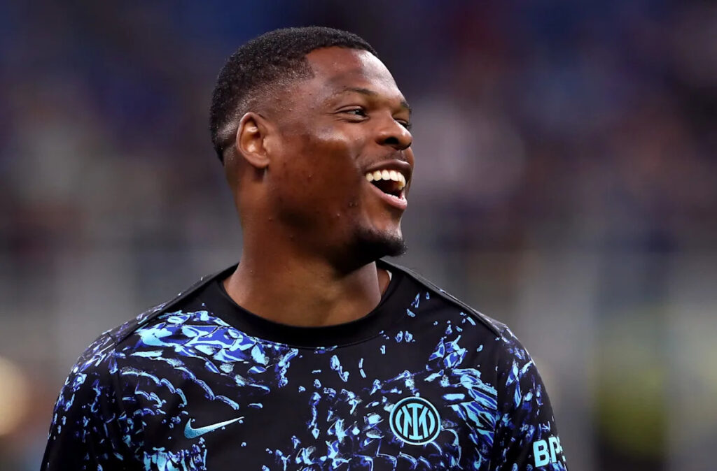 Real Madrid approach Inter for Dumfries as clubs queue up for Palestra