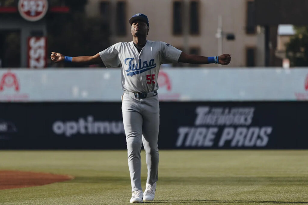Josue De Paula stays hot in Double-A Tulsa