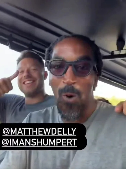 Iman Shumpert and Matthew Dellavedova spotted in a golf cart in the UK. X/2Cool2Blog