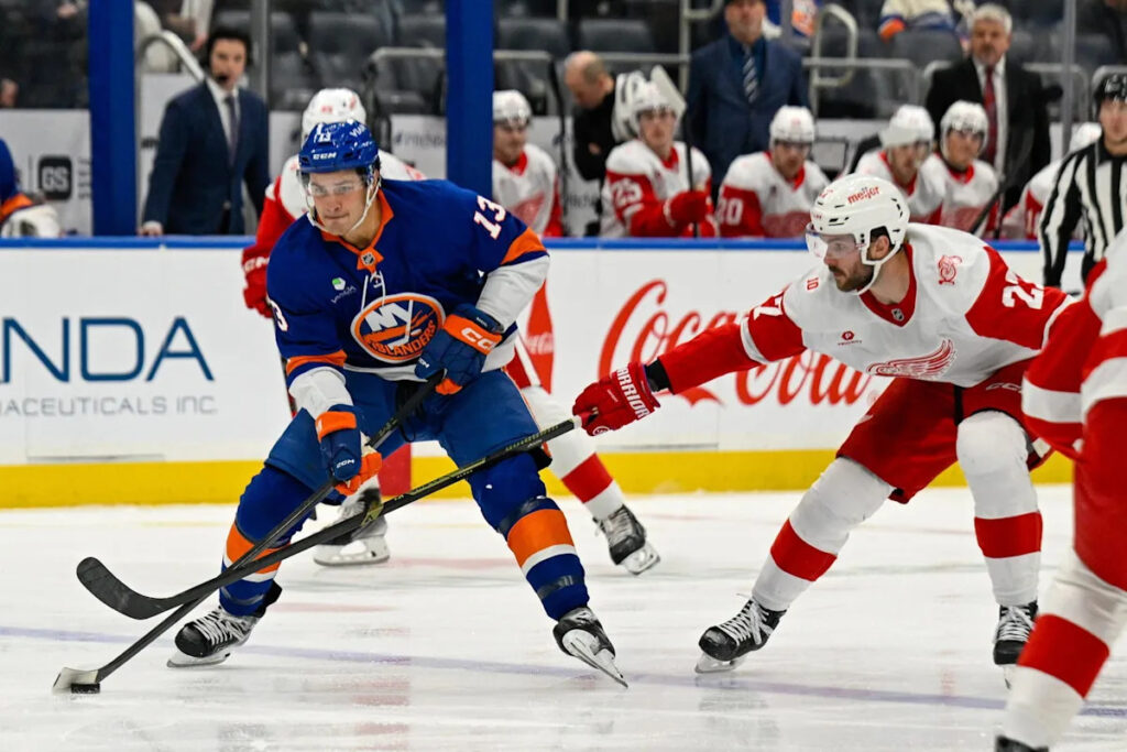 Red Wings Could Make Major Statement If Islanders Star Hits The Market
