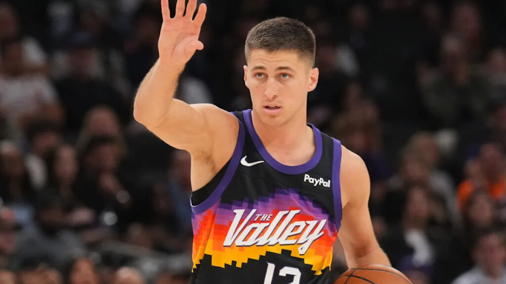 Collin Gillespie reportedly to stay in Phoenix on new four-year, million contract Collin Gillespie reportedly to stay in Phoenix on new four-year, million contract