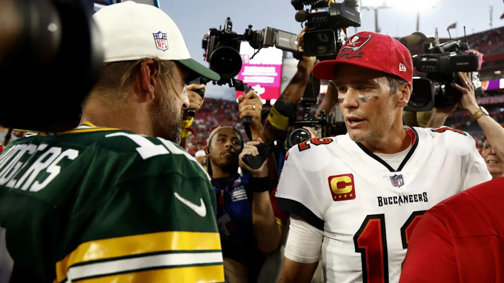Tom Brady: “There’s no greater passer of the football than Aaron Rodgers”
