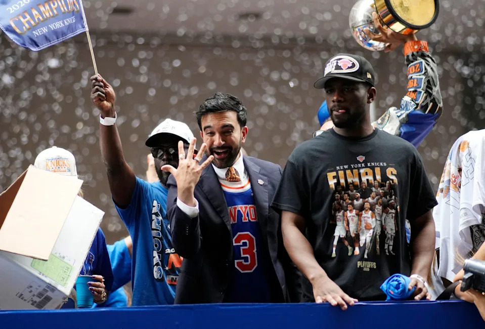 Basketball - NBA - New York Knicks Parade - New York City, New York, U.S. - June 18, 2026 New York City Mayor Zohran Mamdani celebrates during the parade REUTERS/Eduardo Munoz