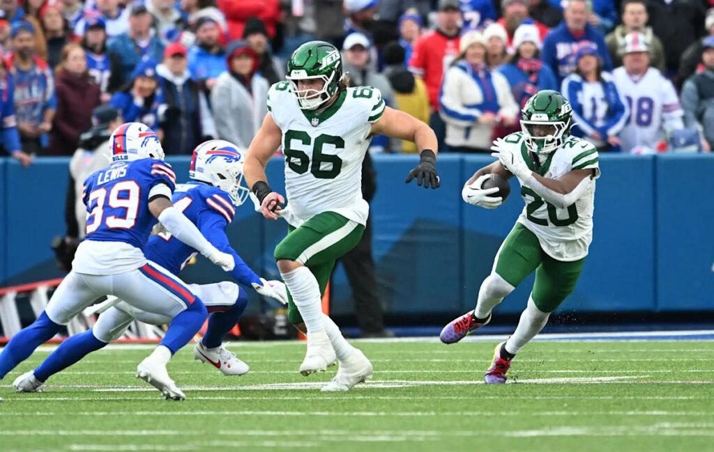 Jets agree to four year contract extension with OL Joe Tippmann