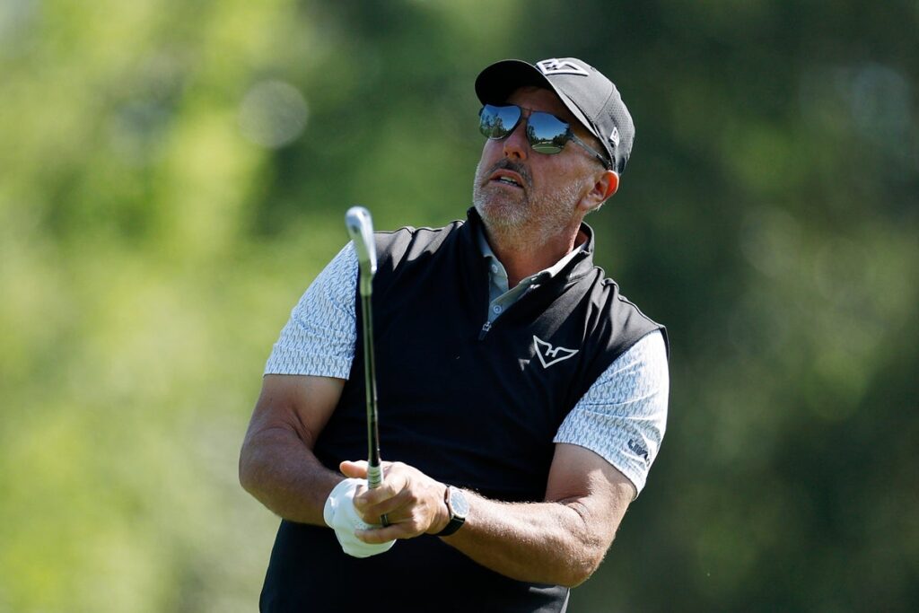 Bombshell report links Phil Mickelson to country club investigation Bombshell report links Phil Mickelson to country club investigation