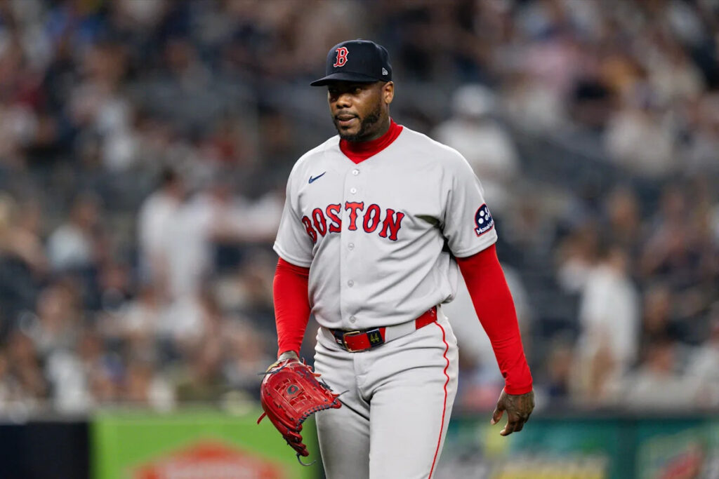Yankees news: Chapman wants apology from Cashman in hypothetical return to New York Yankees news: Chapman wants apology from Cashman in hypothetical return to New York