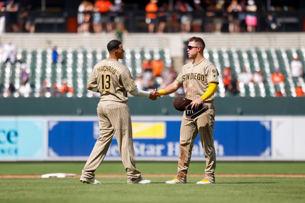 Padres recently-potent offense hits skid against Cards